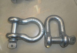 “D” shape shackles